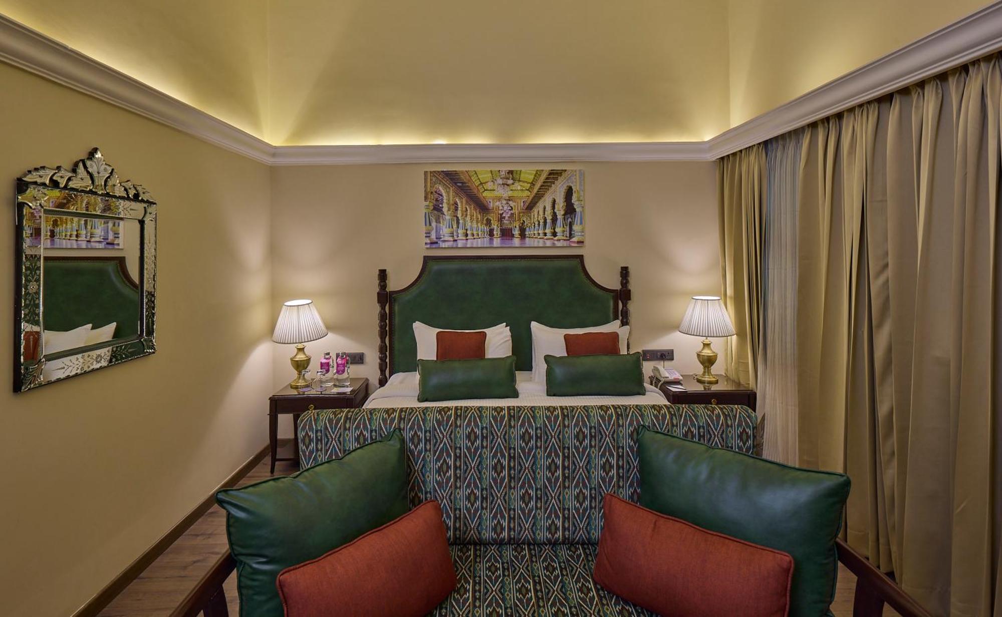 Royal Orchid Metropole Mysore Exterior photo