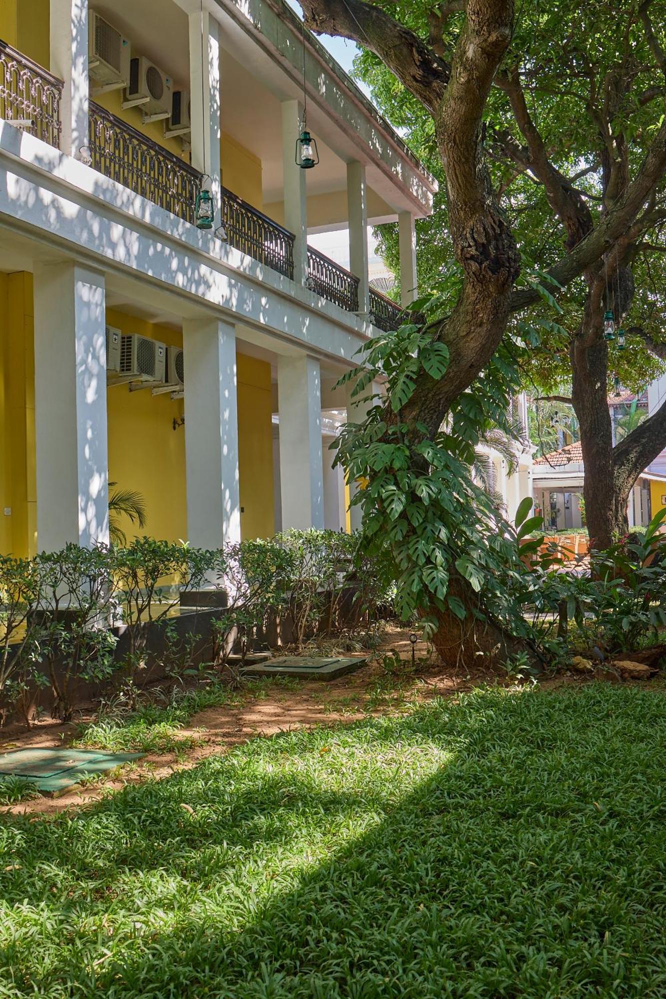 Royal Orchid Metropole Mysore Exterior photo