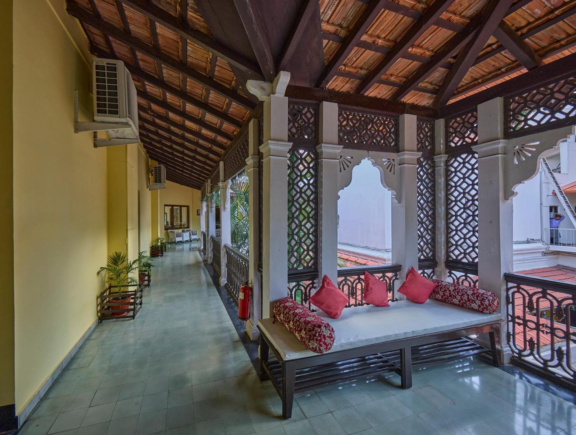 Royal Orchid Metropole Mysore Exterior photo