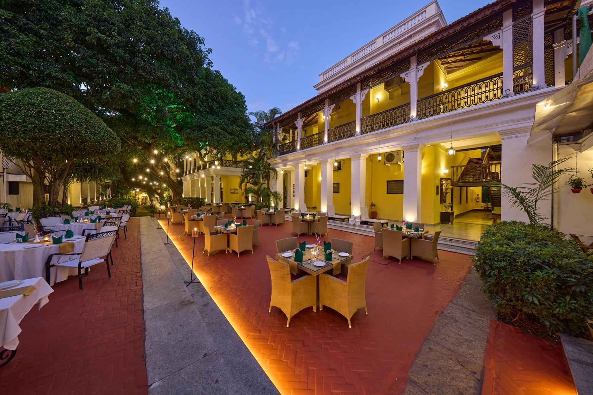 Royal Orchid Metropole Mysore Exterior photo