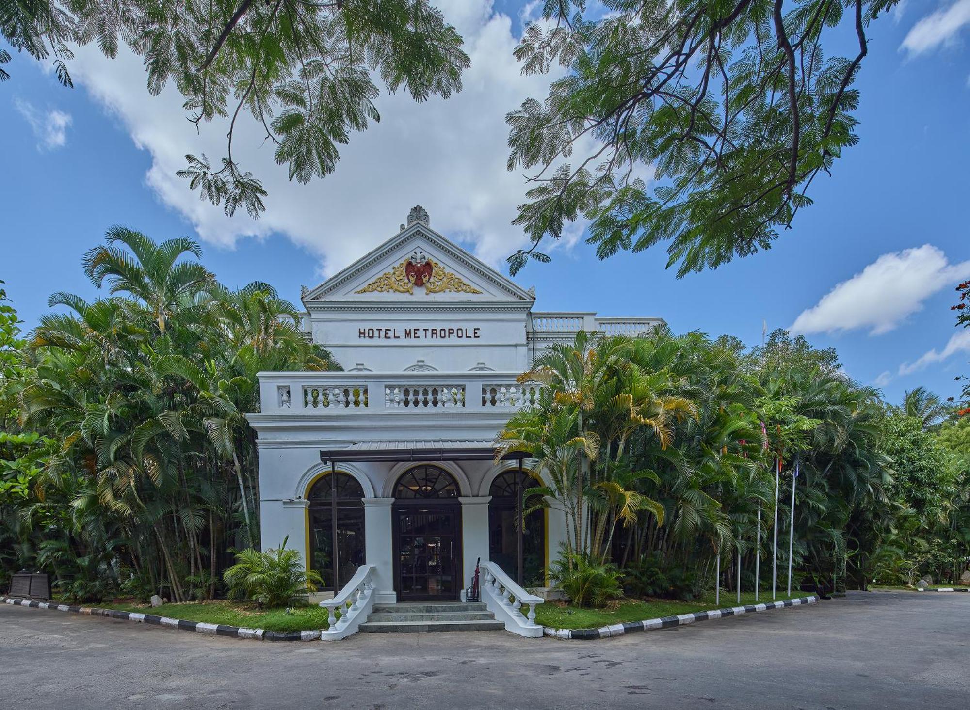 Royal Orchid Metropole Mysore Exterior photo